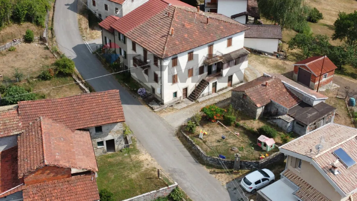 Casa Indipendente in vendita ad Albareto - foto 4