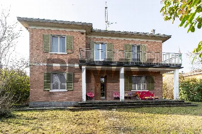 Villa in vendita a Parma, Carignano, corca... - foto 1