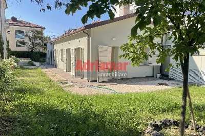 Villa in vendita a Pesaro, Mare, porto, ba... - foto 1