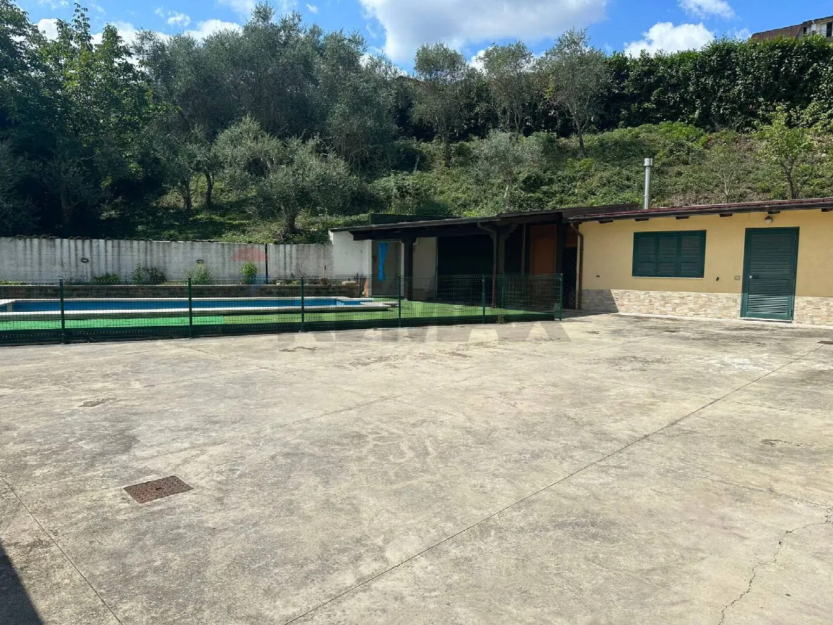 Villa in vendita a Ceppaloni - foto 4