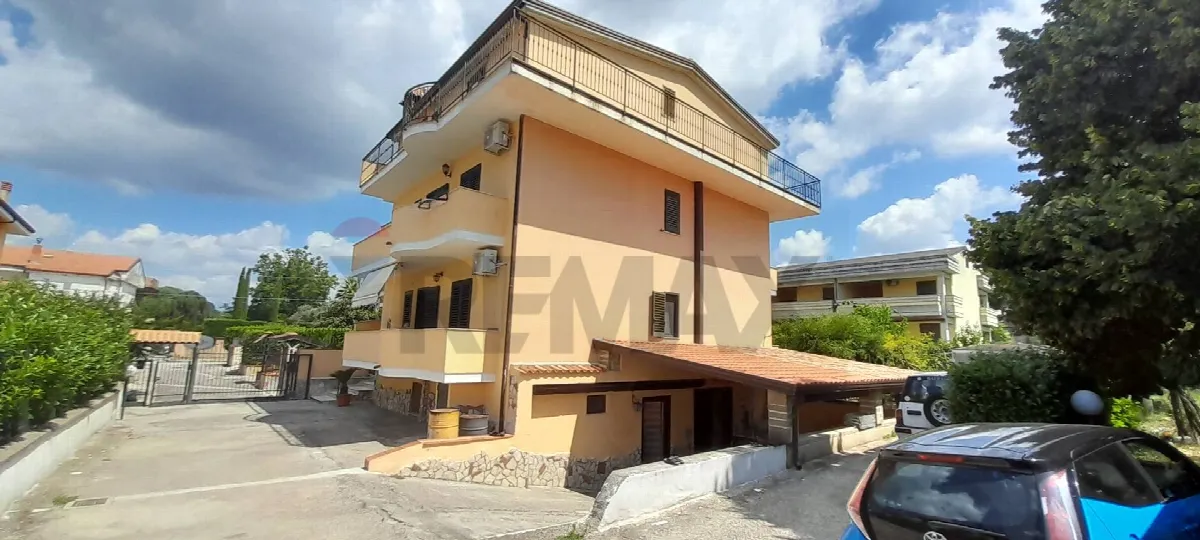 Casa Indipendente in vendita ad Amorosi - foto 2