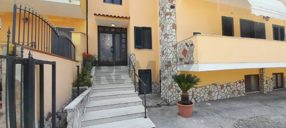 Casa Indipendente in vendita ad Amorosi - foto 3