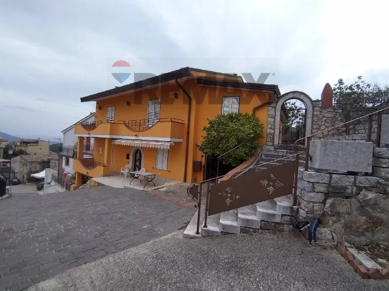 Casa Indipendente in vendita a San Lupo - foto 2