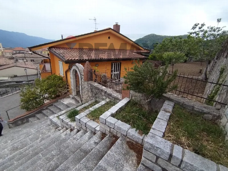 Casa Indipendente in vendita a San Lupo - foto 3