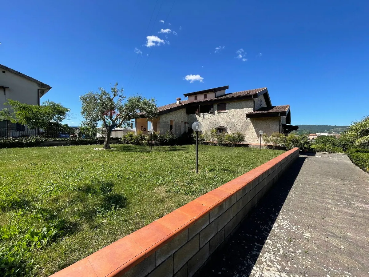 Villa in vendita ad Amorosi - foto 2