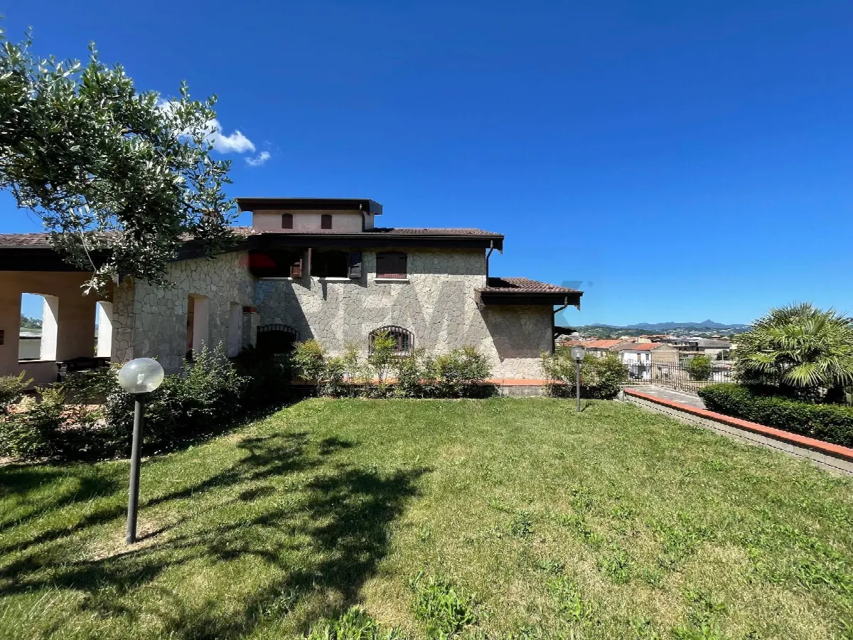 Villa in vendita ad Amorosi - foto 3