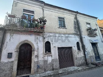Casa Indipendente a San Leucio del Sannio