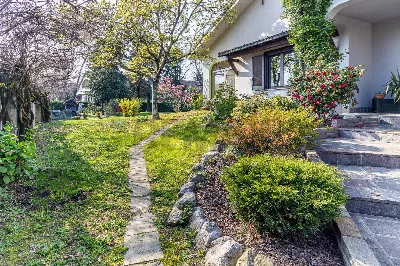 Villa in vendita a San Giuliano Milanese - foto 1