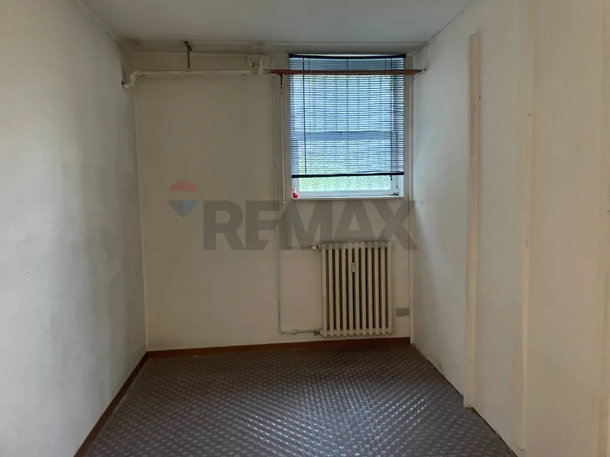 Ufficio in vendita a Varese, Sant'ambrogio, Velate, Avigno, Santa Maria Del Monte - foto 5