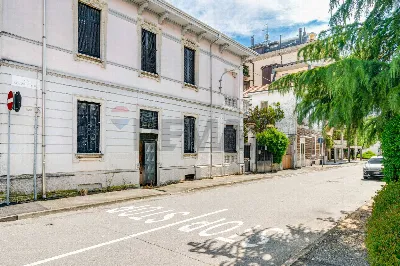 Villa in vendita a Busto Arsizio - foto 2