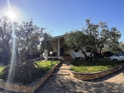 Casa Indipendente in vendita a Ladispoli - foto 2
