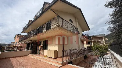 Villa in vendita a Quadrelle - foto 2