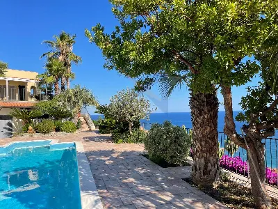 Villa a Ospedaletti