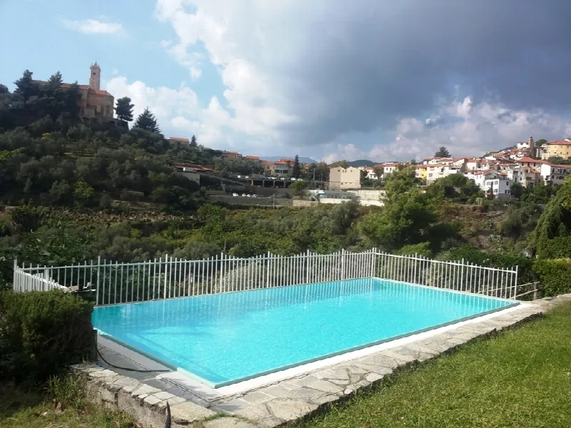 Villa in vendita a Castellaro - foto 1