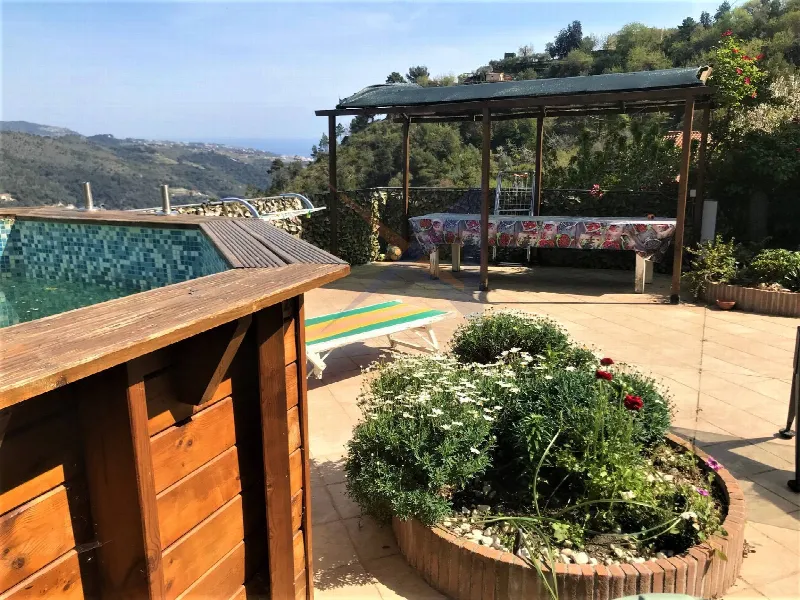 Villa in vendita a Camporosso - foto 1