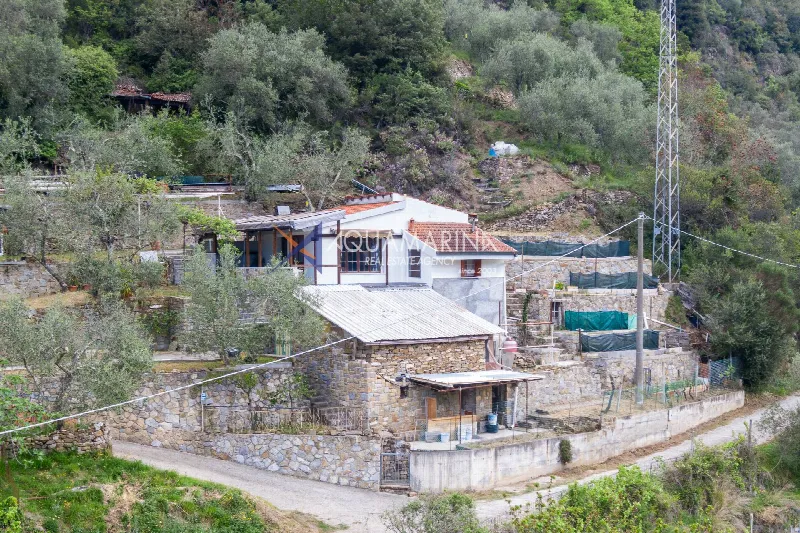 Villa in vendita a Apricale - foto 1