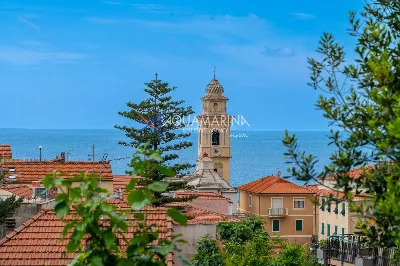 Villa a Santo Stefano al Mare