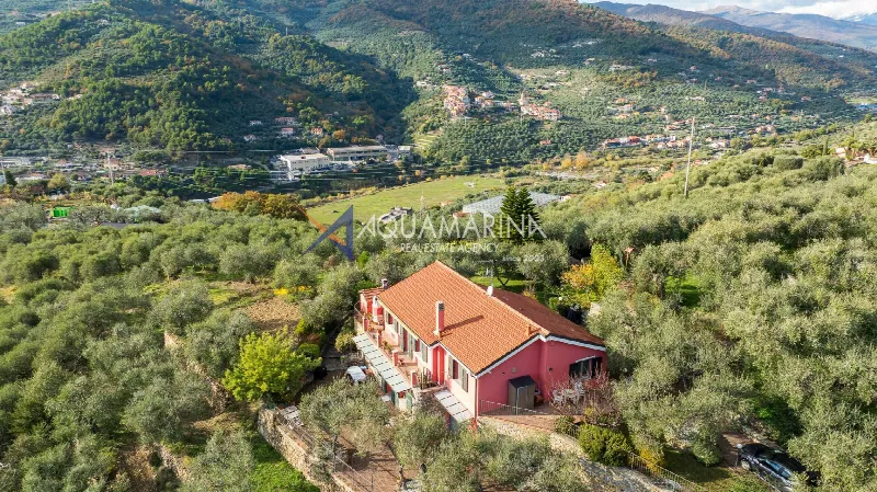Villa in vendita a Imperia - foto 1