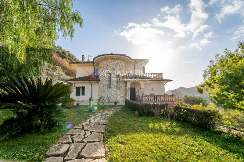 Villa in vendita a Vallecrosia - foto 1