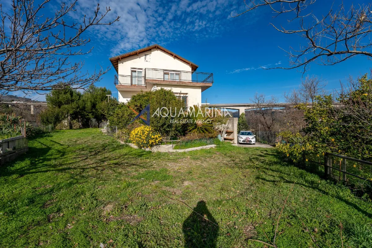 Villa in vendita a San Lorenzo al Mare - foto 3