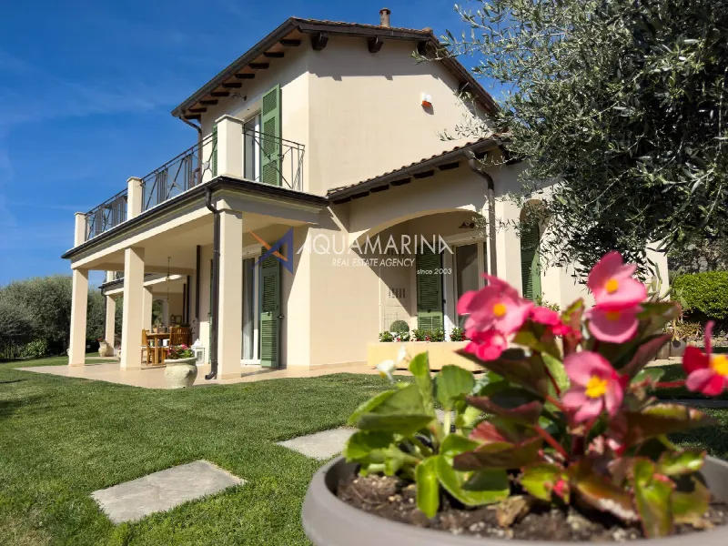 Villa in vendita a Bordighera - foto 1