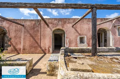 Villa a Pantelleria
