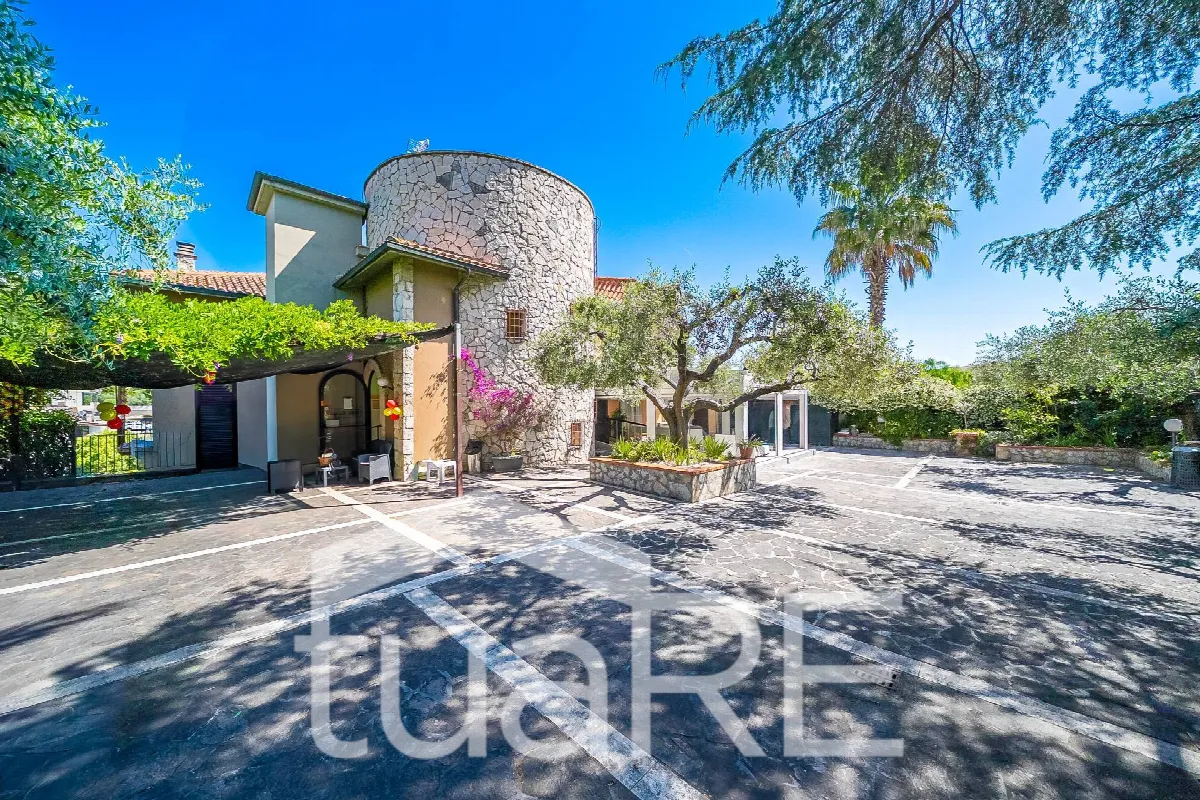 Villa in vendita a Fonte Nuova - foto 2