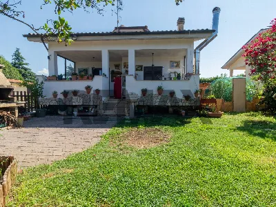 Casa Indipendente in vendita a Labico - foto 1