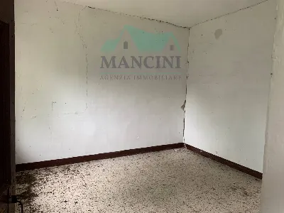 Rustico/Casale in vendita ad Agugliano - foto 10