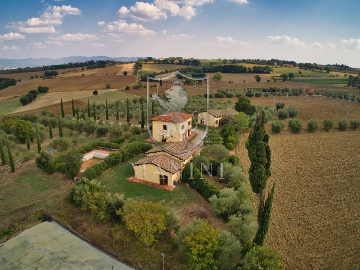 Rustico/Casale in vendita a Cortona - foto 2