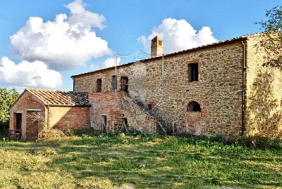 Rustico/Casale in vendita a Torrita di Sie... - foto 4