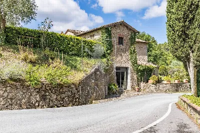 Palazzo/Stabile in vendita a Radda in Chia... - foto 2