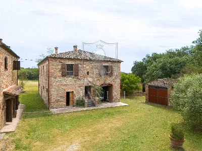 Rustico/Casale in vendita a Lucignano - foto 1