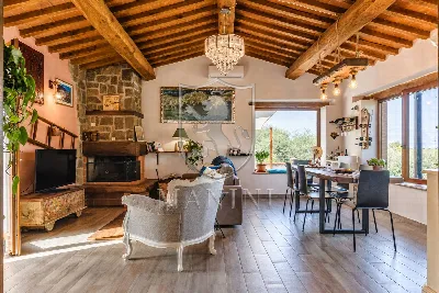 Rustico/Casale in vendita a Cortona - foto 3