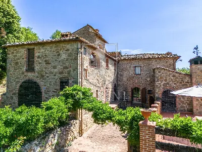 Palazzo/Stabile in vendita a Sinalunga - foto 2