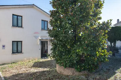 Casa Indipendente in vendita a Serra de' C... - foto 2