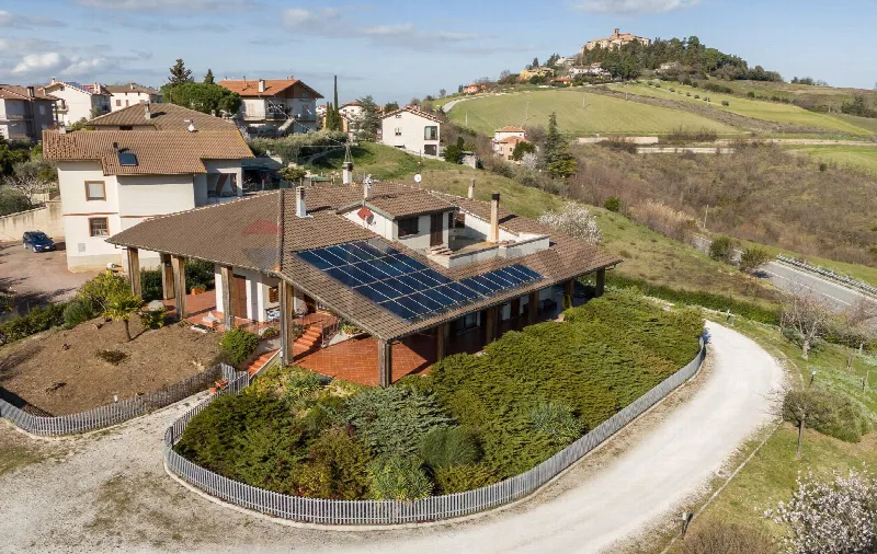 Casa Indipendente in vendita ad Arcevia - foto 1