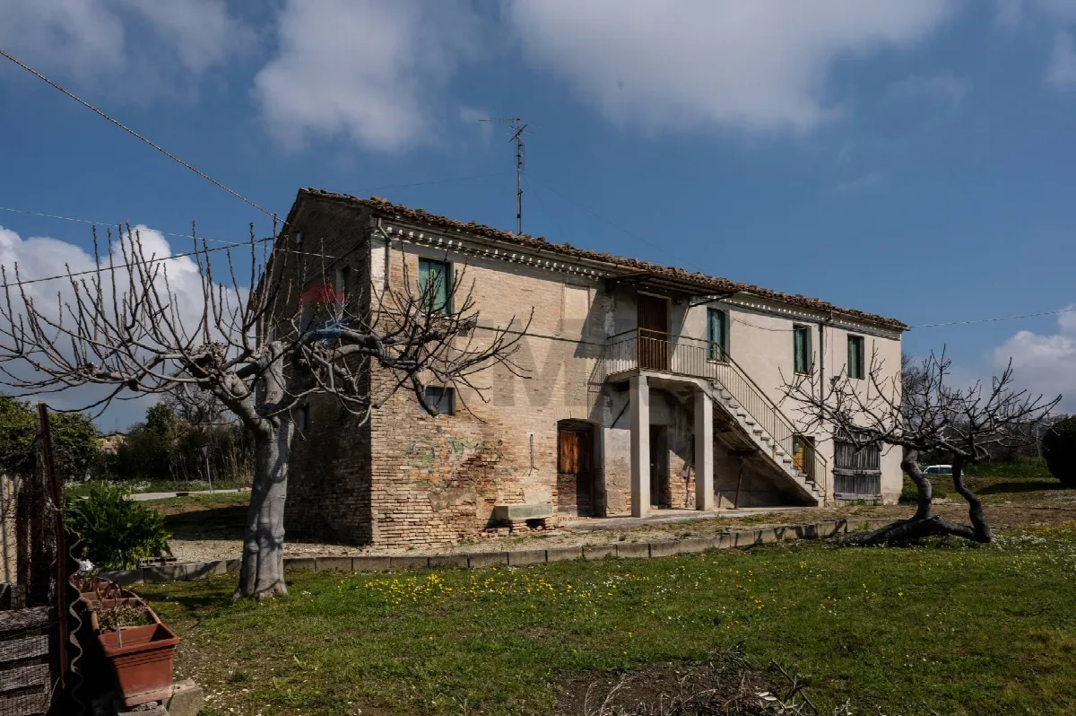 Rustico/Casale in vendita a Recanati - foto 2