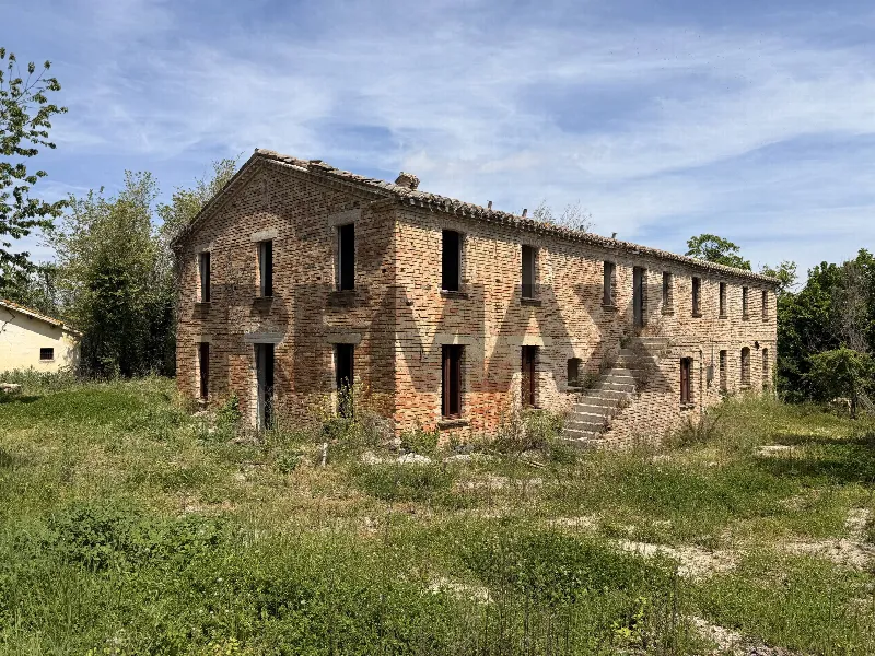 Rustico/Casale in vendita a Castelleone di Suasa - foto 1