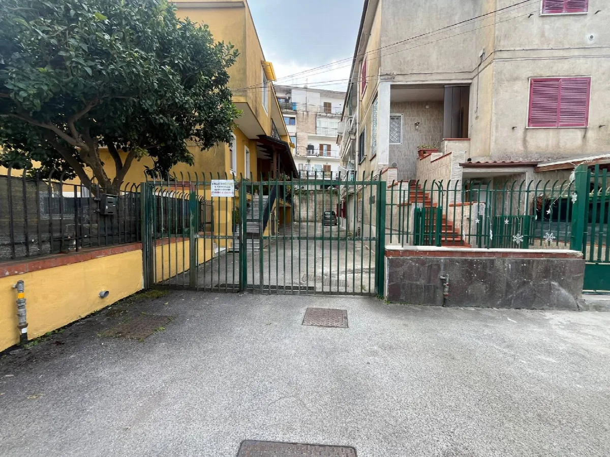 Casa Indipendente in vendita a Napoli, Chiaiano, Piscinola - foto 2