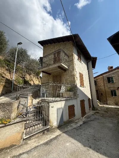 Casa Indipendente in vendita a Ascoli Pice... - foto 2