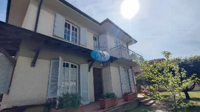 Villa in vendita a Viareggio - foto 2