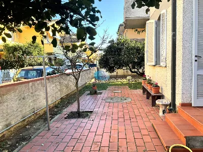 Villa in vendita a Viareggio - foto 4
