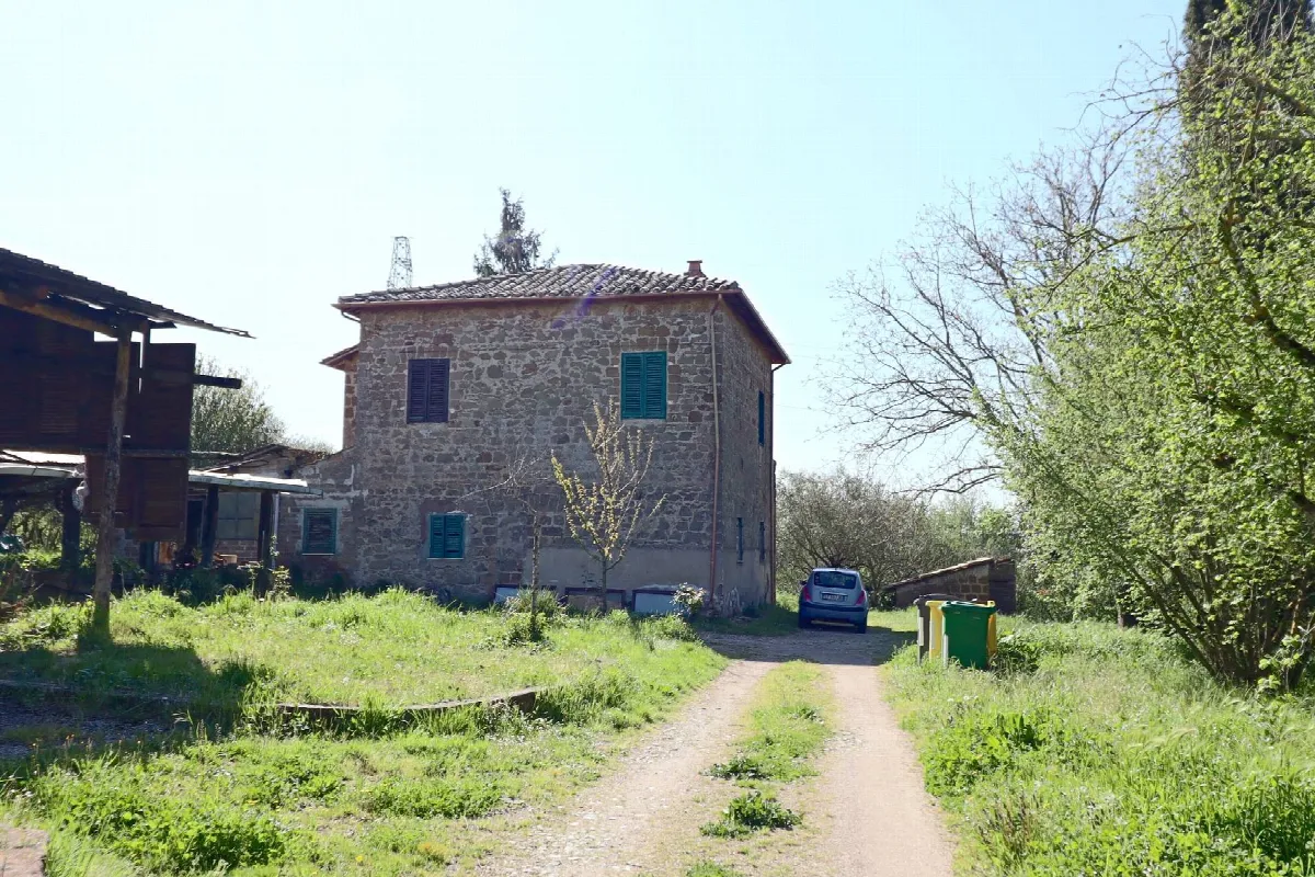 Rustico/Casale in vendita a Capranica - foto 2