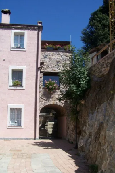Palazzo/Stabile in vendita a Beverino - foto 2