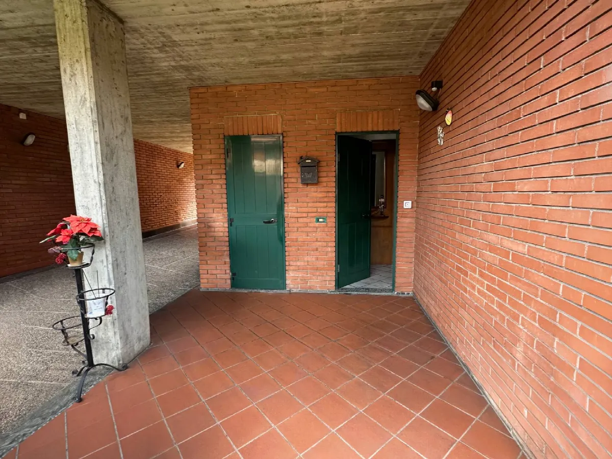 Casa Indipendente in vendita a Osnago - foto 3