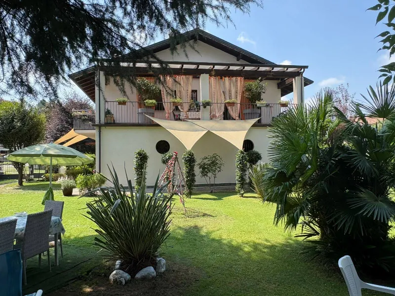 Casa Indipendente in vendita a Robbiate - foto 1