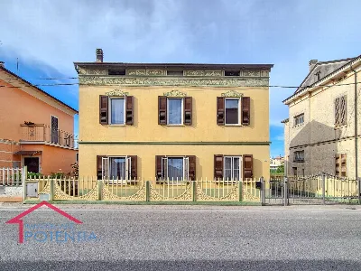 Villa in vendita a Potenza Picena - foto 1
