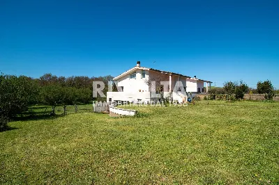 Villa a Rignano Flaminio
