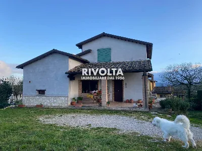 Villa in vendita a Avigliano Umbro - foto 2